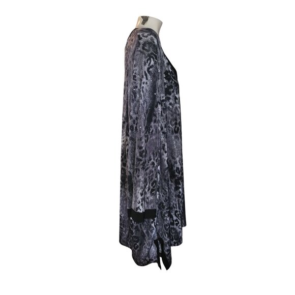 MAGGIE BARNES Plus Size 5X Black & Gray Animal Print Long Sleeve Tunic Top With - Picture 4 of 7